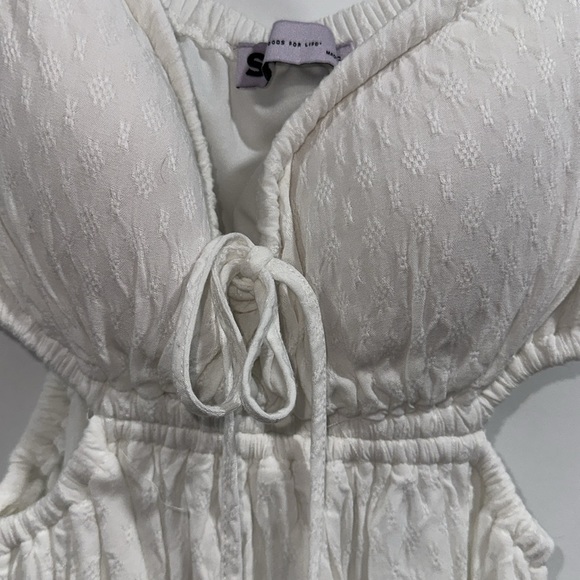 SO Eyelet Pattern Dress - Picture 5 of 8